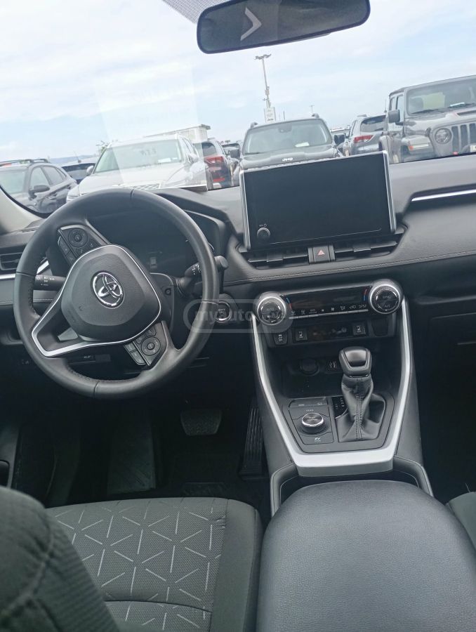 Toyota Rav 4 - фото 6