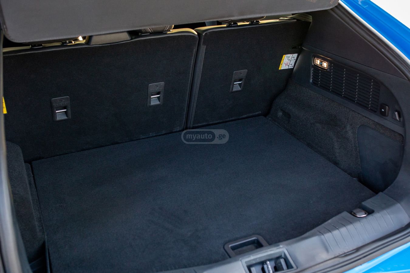 Ford Premium 4dr All-Wheel Drive Au — миниатюра 6