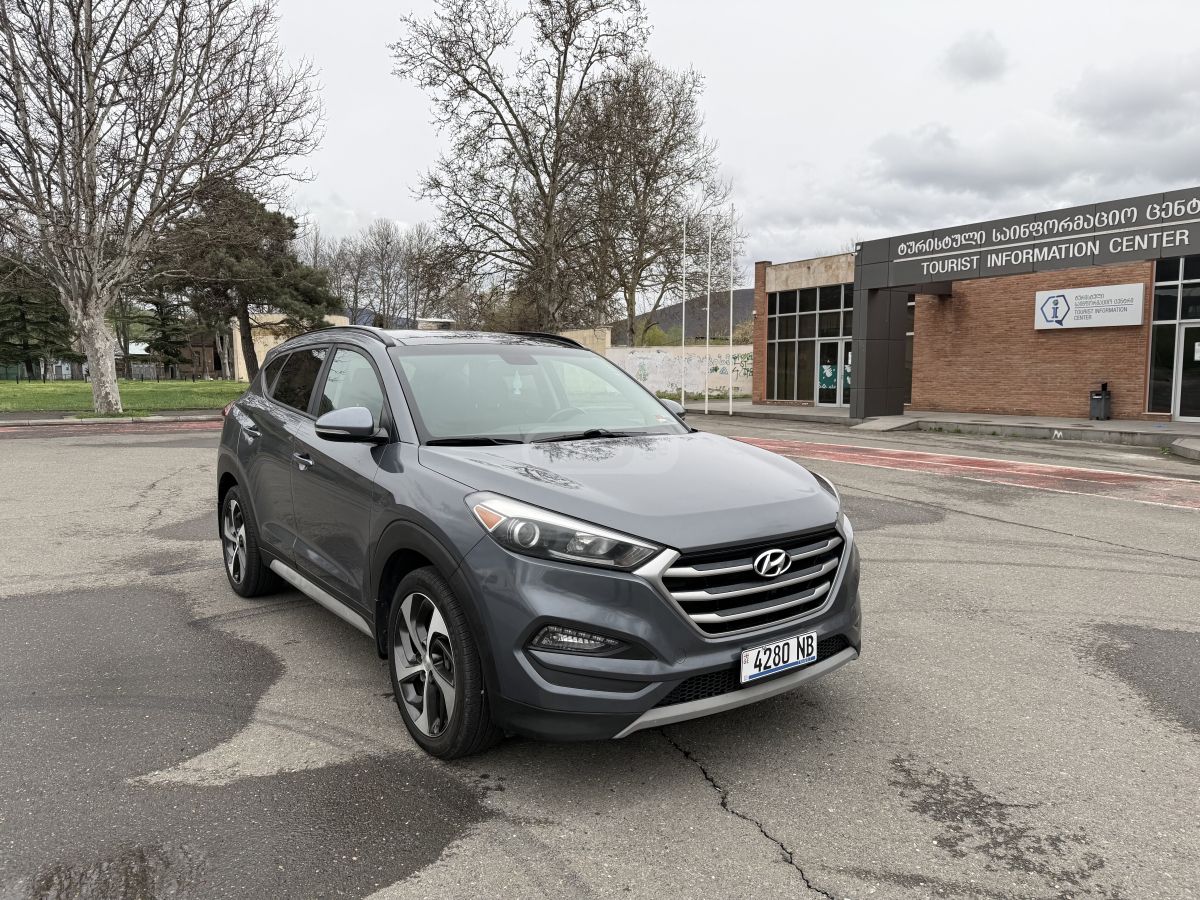 Hyundai Tucson - фото 1