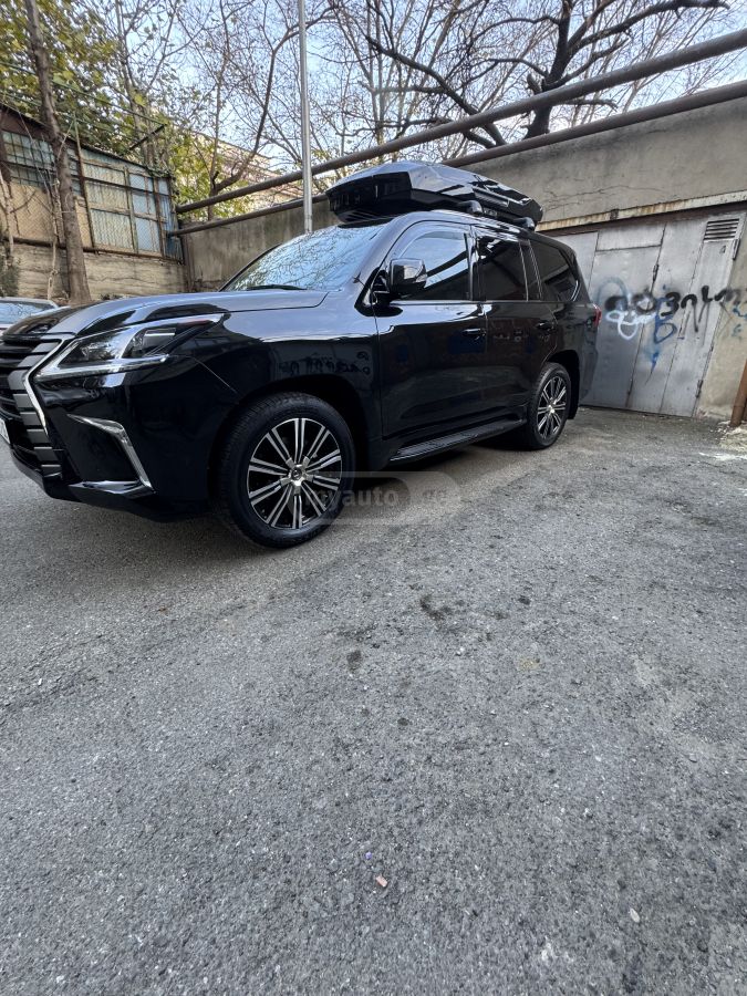 Lexus LX 570 - фото 5