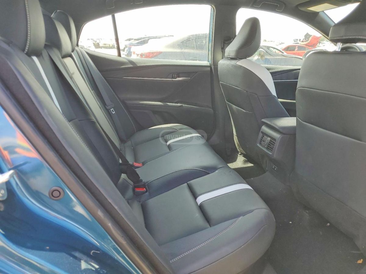 Toyota Camry SE 2025 — миниатюра 10