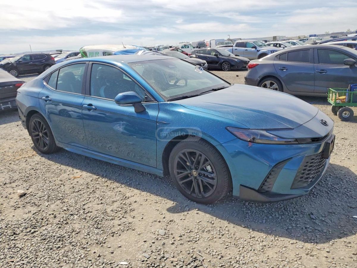 Toyota Camry SE 2025 — миниатюра 4