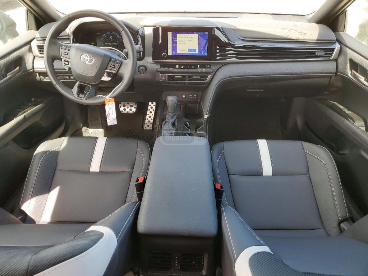 Toyota Camry SE 2025 — миниатюра 8