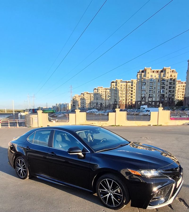Toyota Camry - фото 2