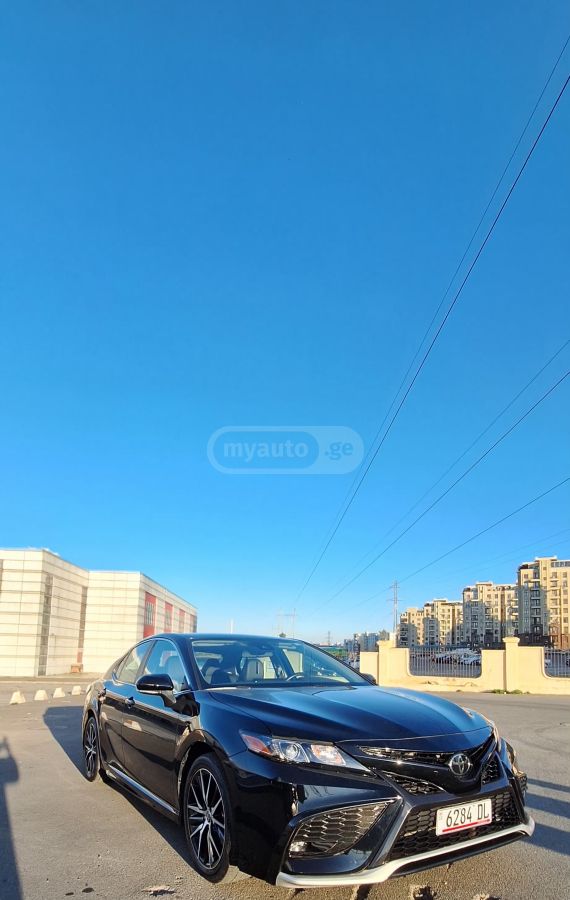 Toyota Camry - фото 4