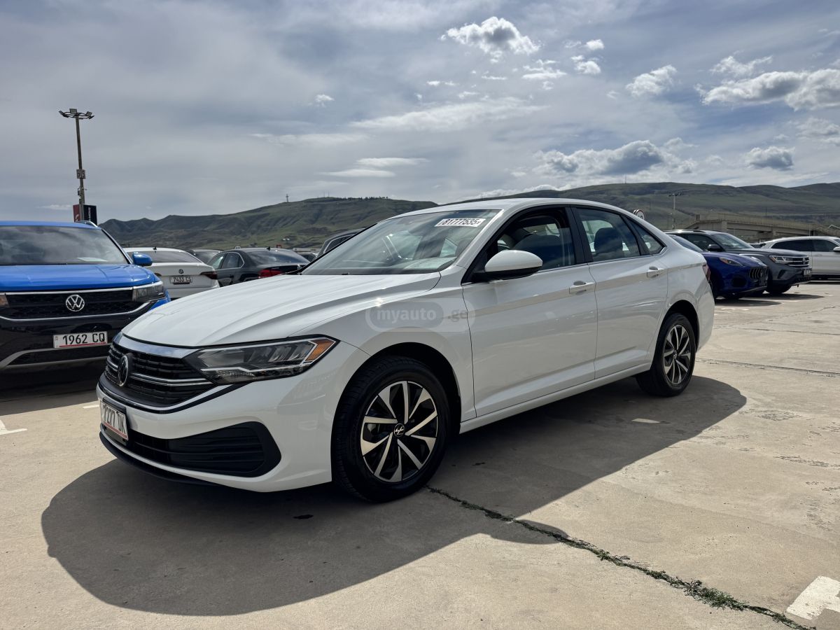 Volkswagen Jetta - фото 1