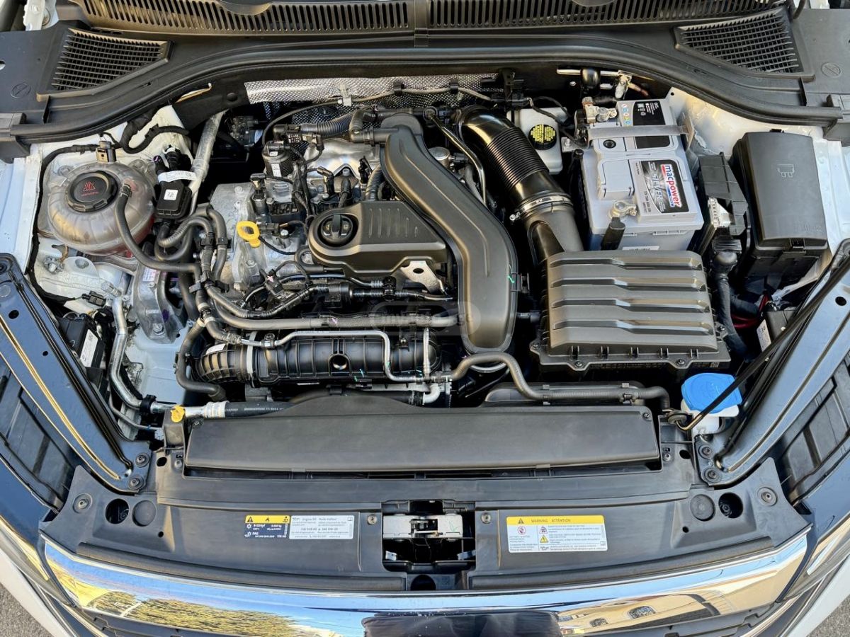 Volkswagen Jetta - фото 12