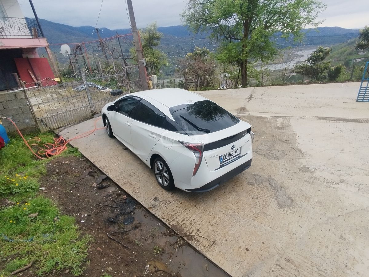 Toyota Prius - фото 6