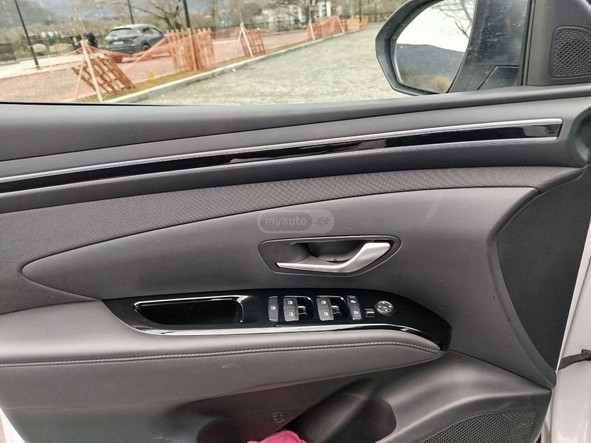 Hyundai XRT 4dr All-Wheel Drive Automa — миниатюра 9