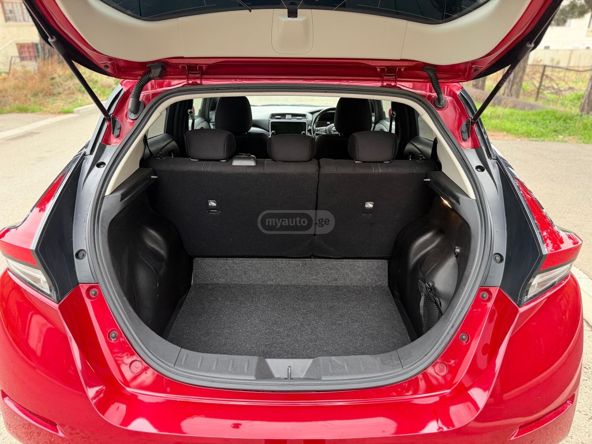 Nissan 40 kWh G — миниатюра 14