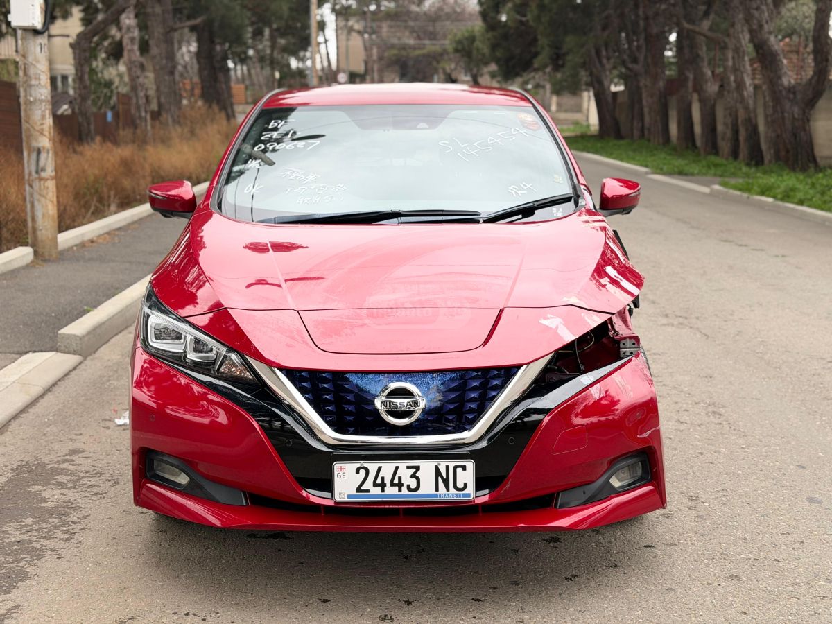 Nissan 40 kWh G — миниатюра 2