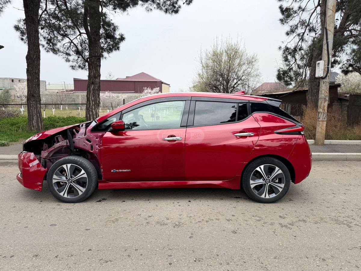 Nissan 40 kWh G — миниатюра 4