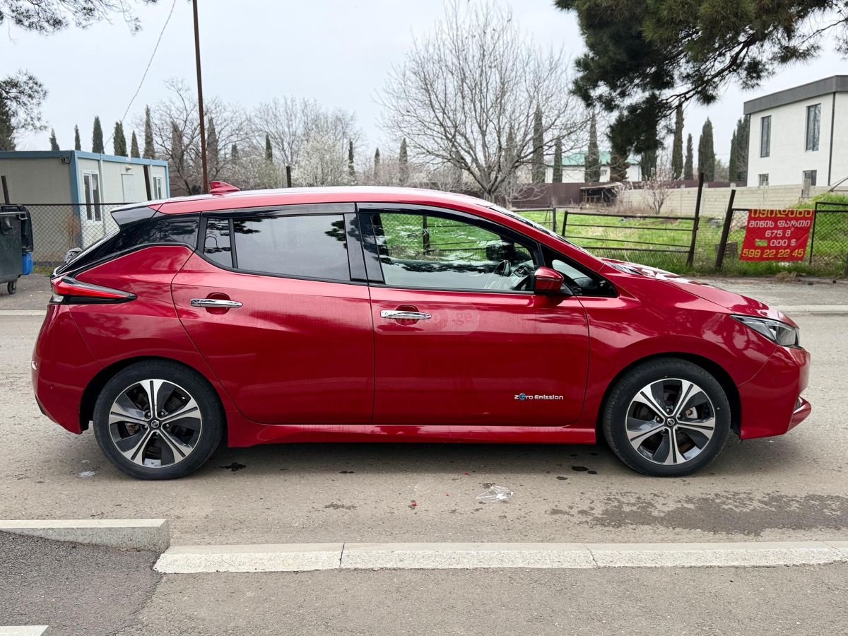 Nissan 40 kWh G — миниатюра 8