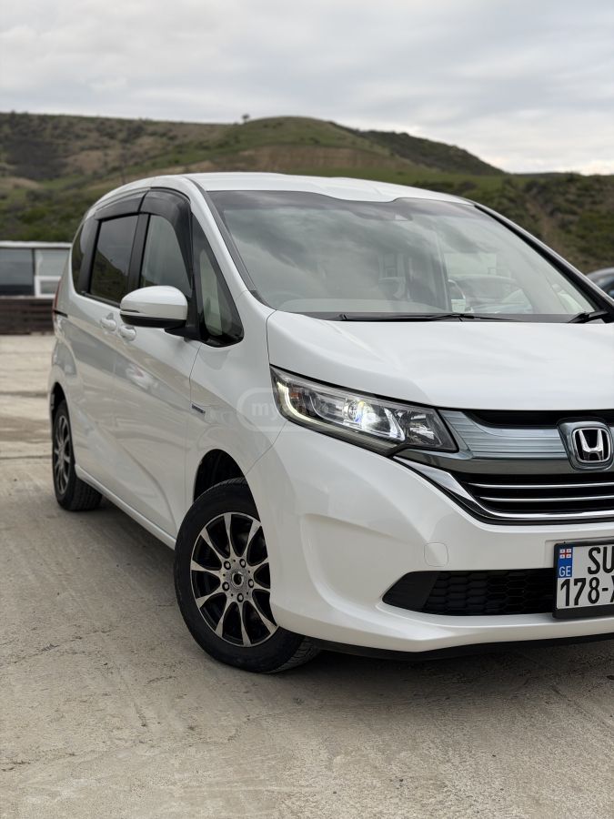 Honda Freed - фото 7
