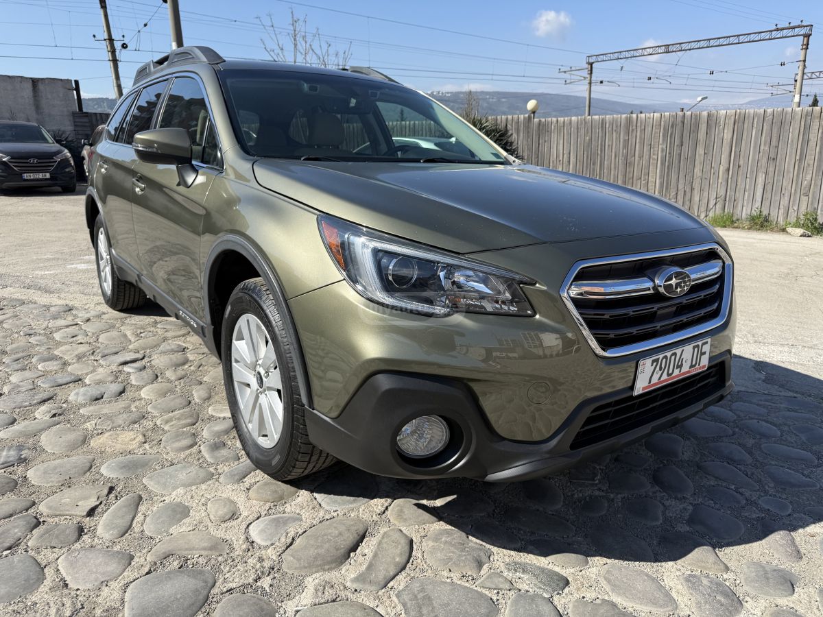 Subaru Outback - фото 2