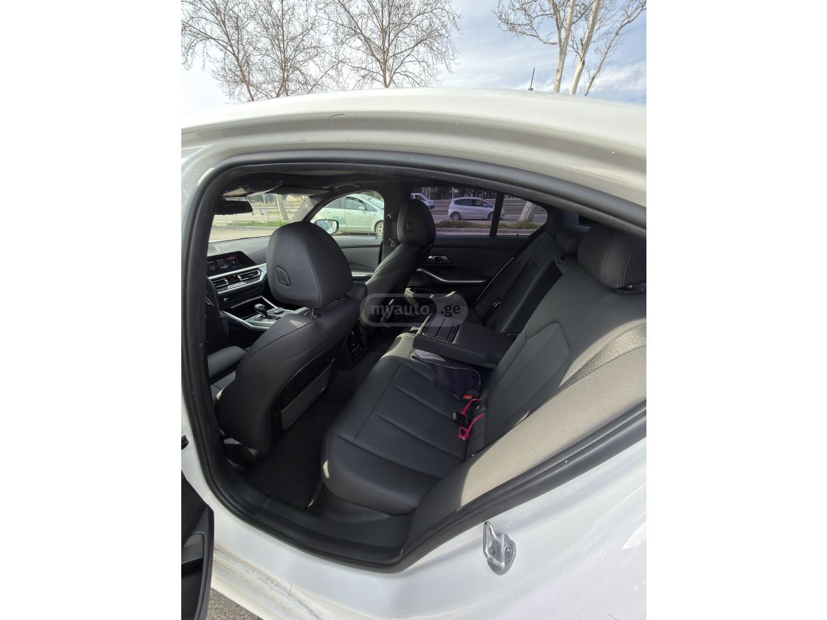 BMW 330 - фото 11