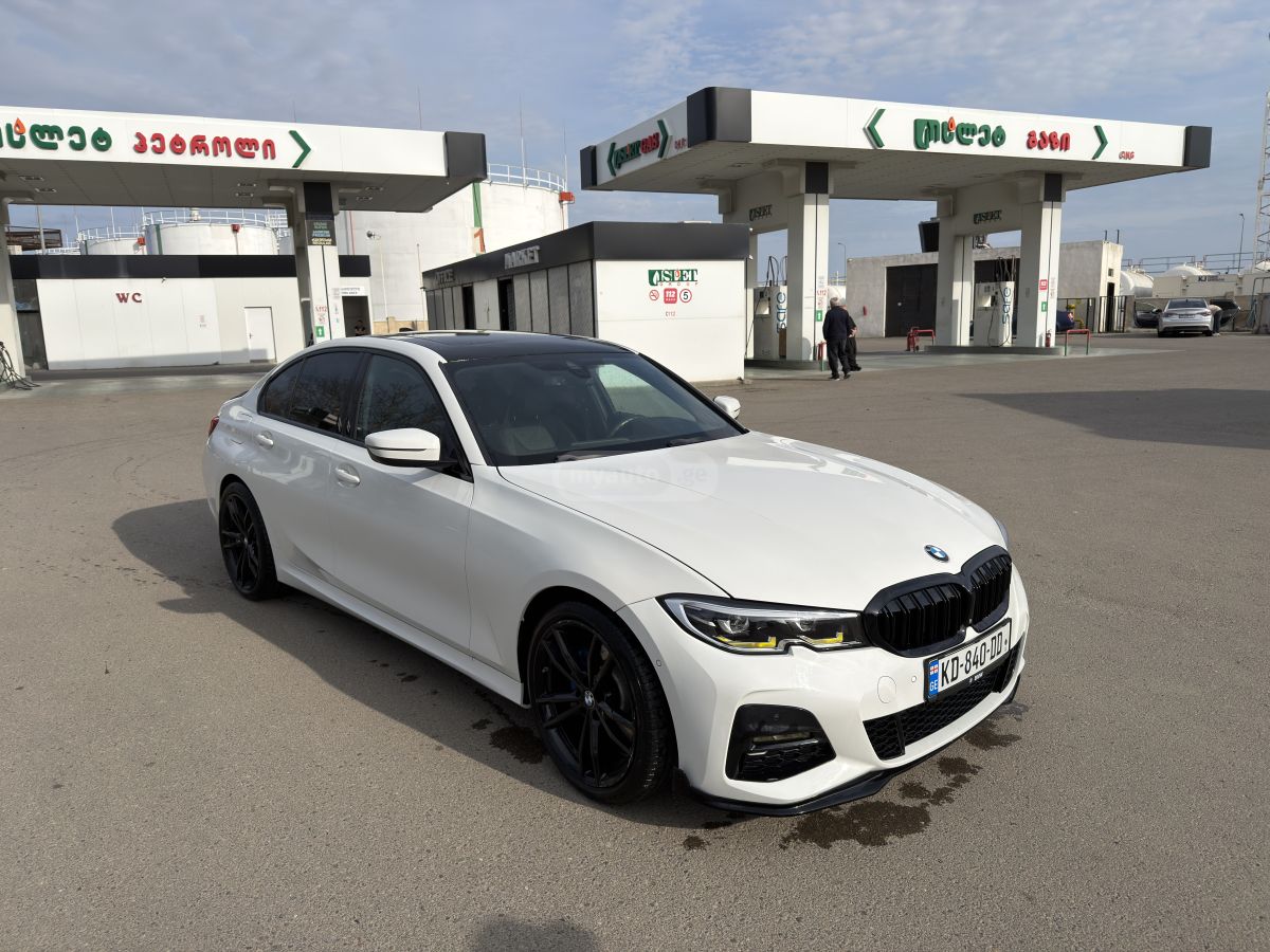 BMW 330 - фото 2