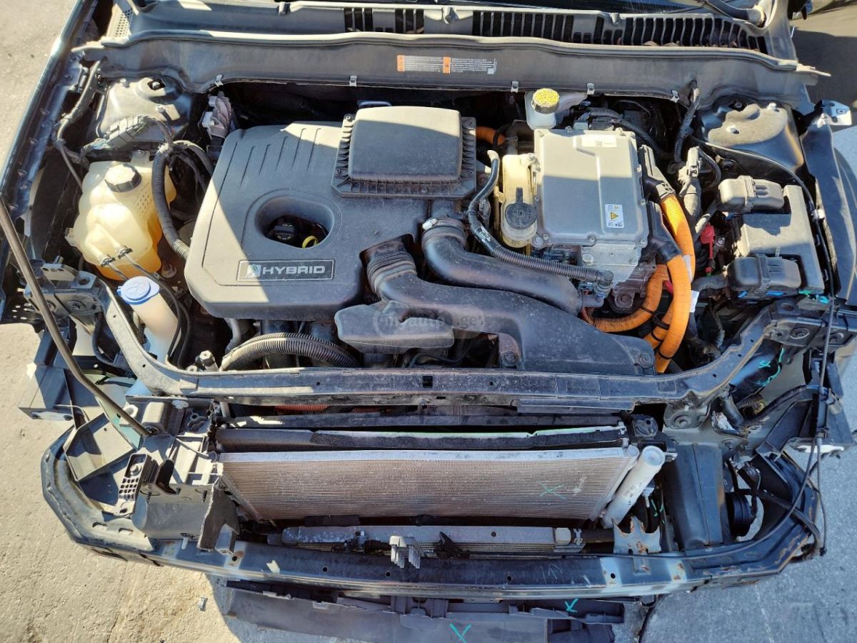 Ford Fusion - фото 11