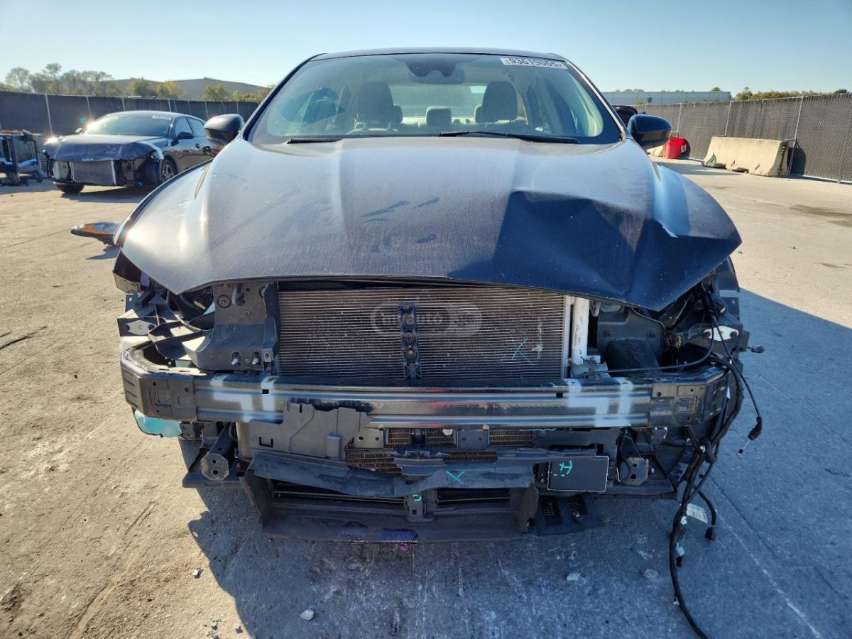 Ford Fusion - фото 5