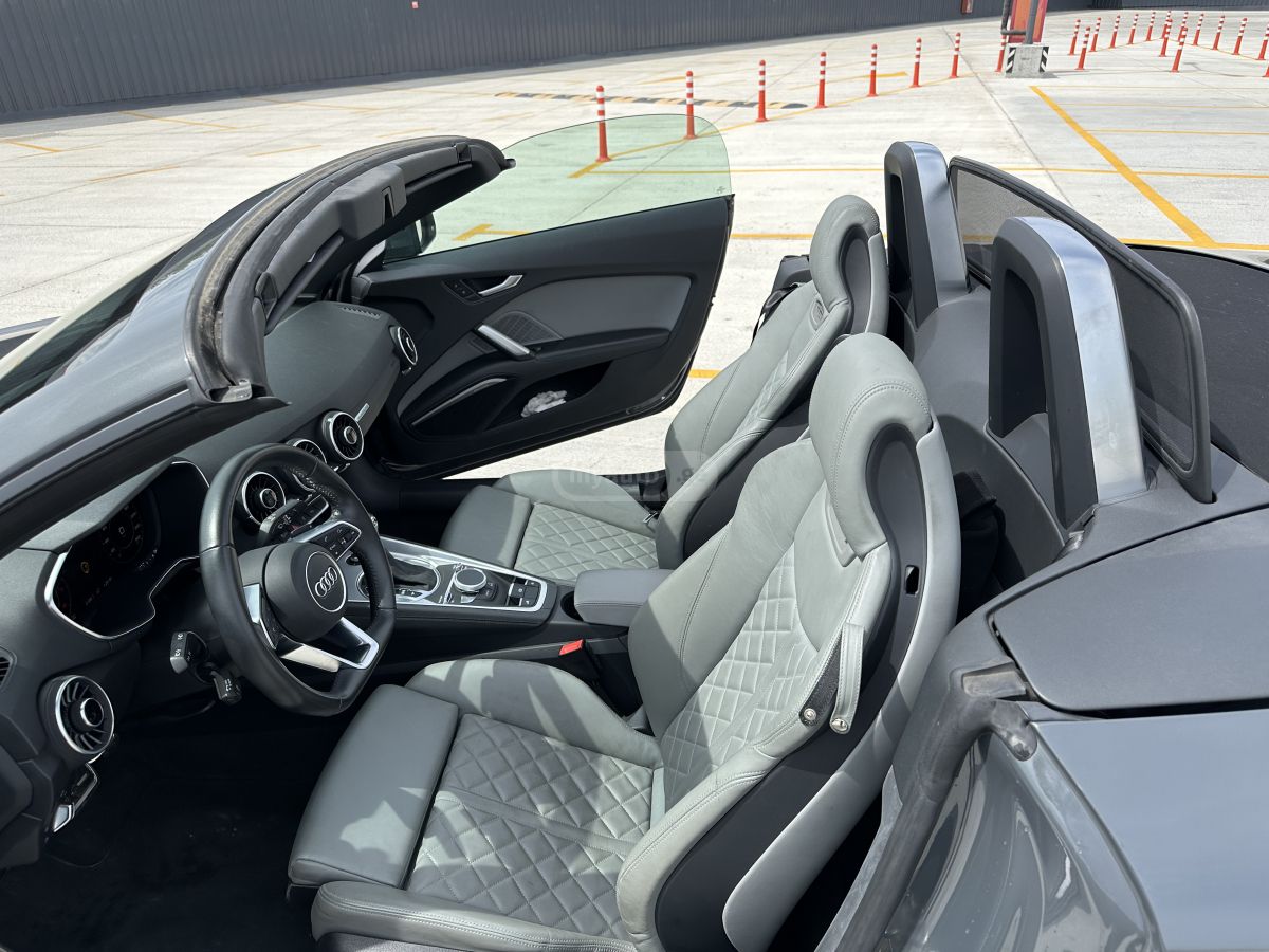 Audi TT - фото 5