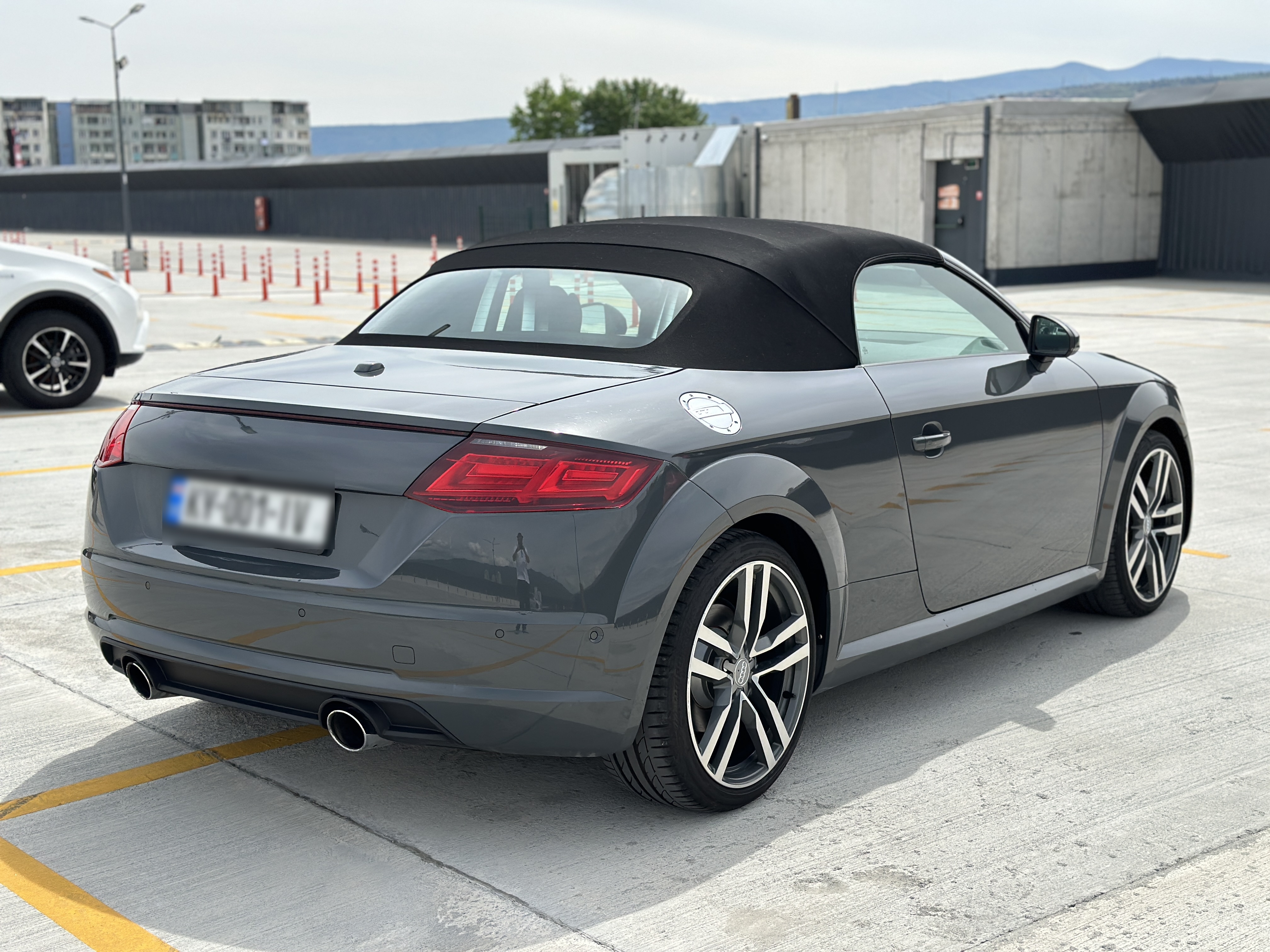 Audi TT - фото 6