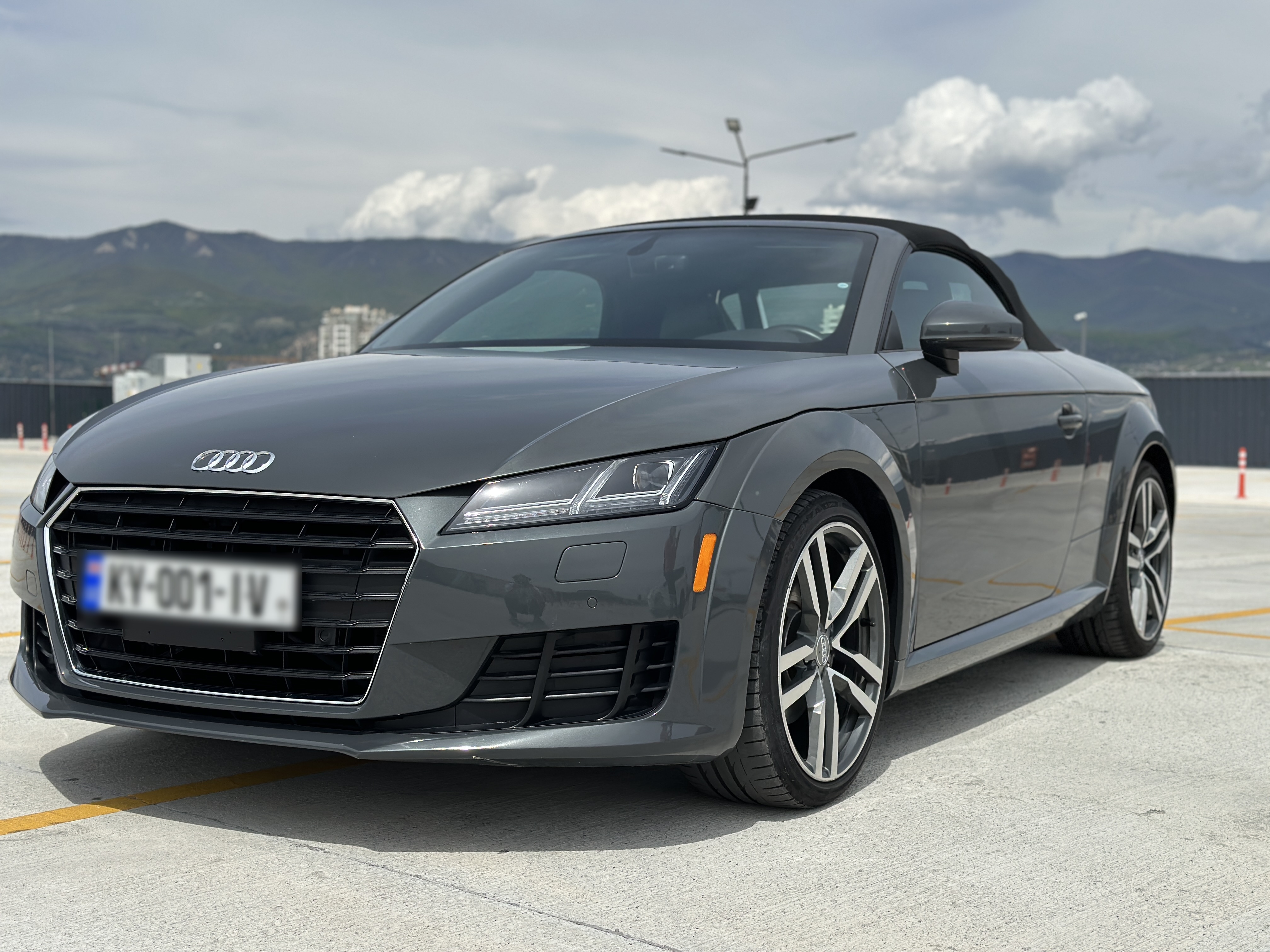 Audi TT - фото 7