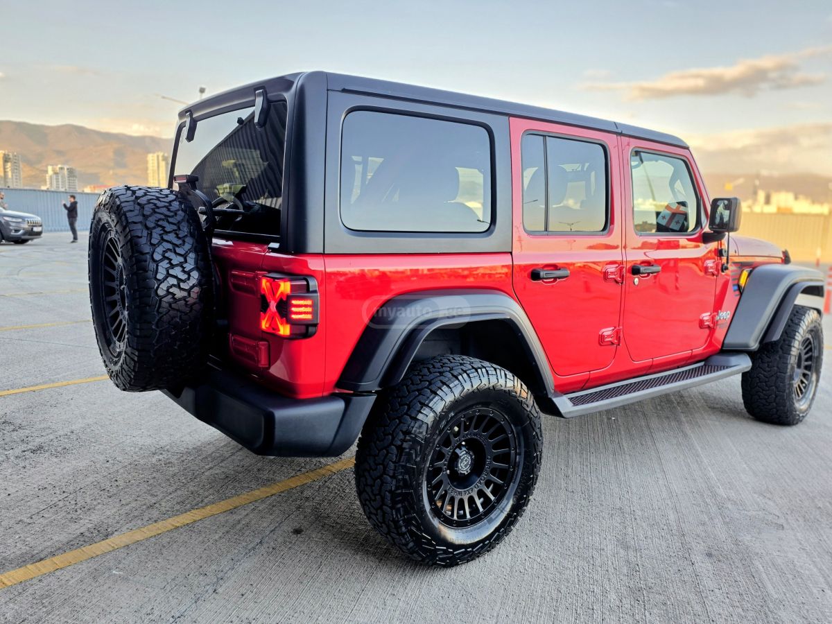 Jeep Wrangler - фото 3