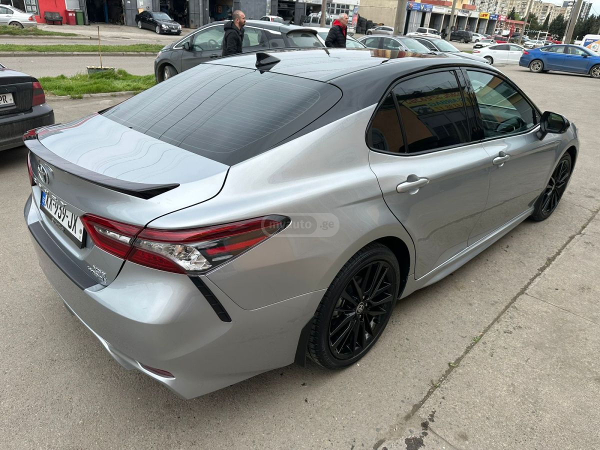 Toyota Camry - фото 6