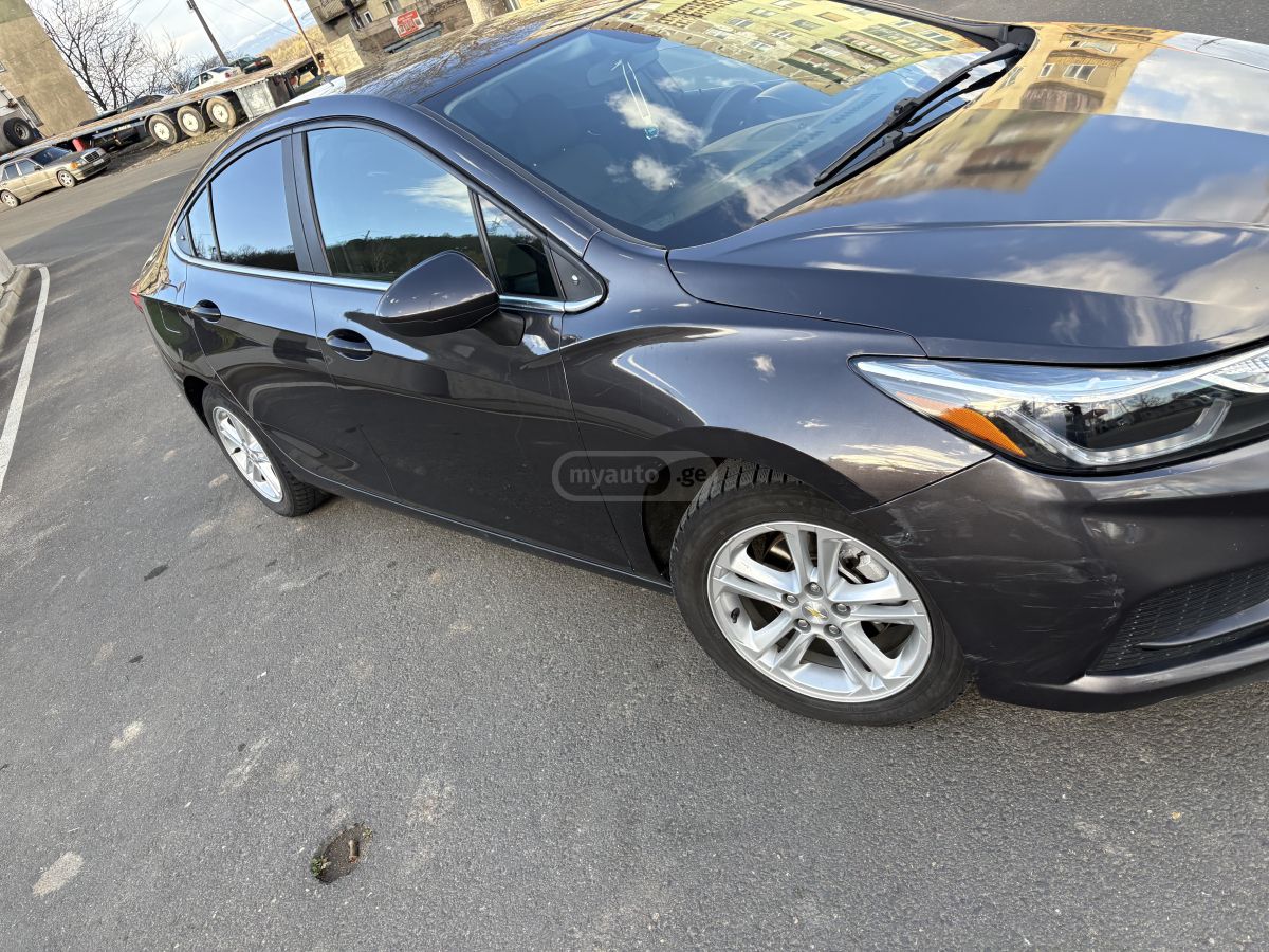 Chevrolet Cruze - фото 4