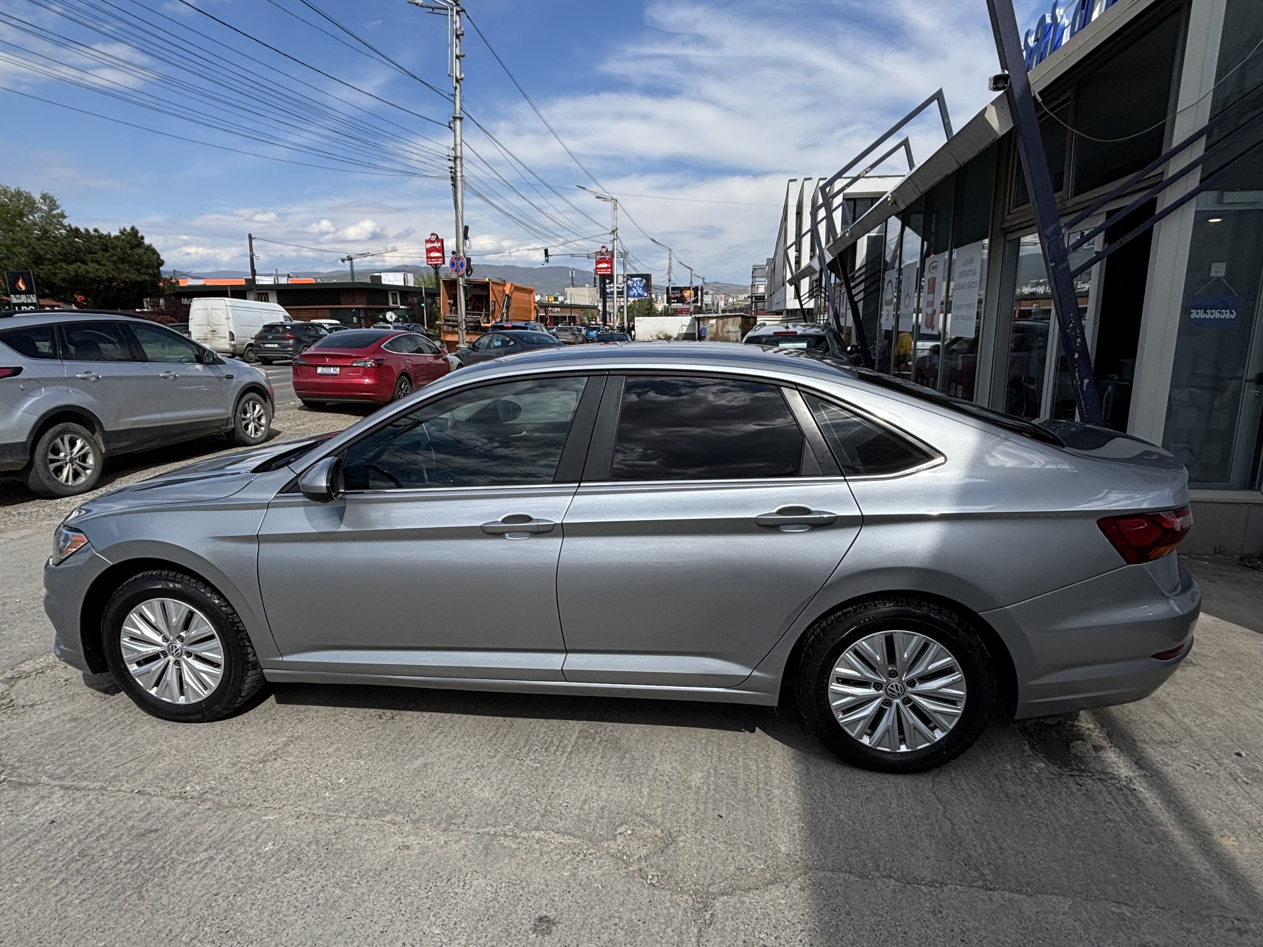 Volkswagen Jetta - фото 5