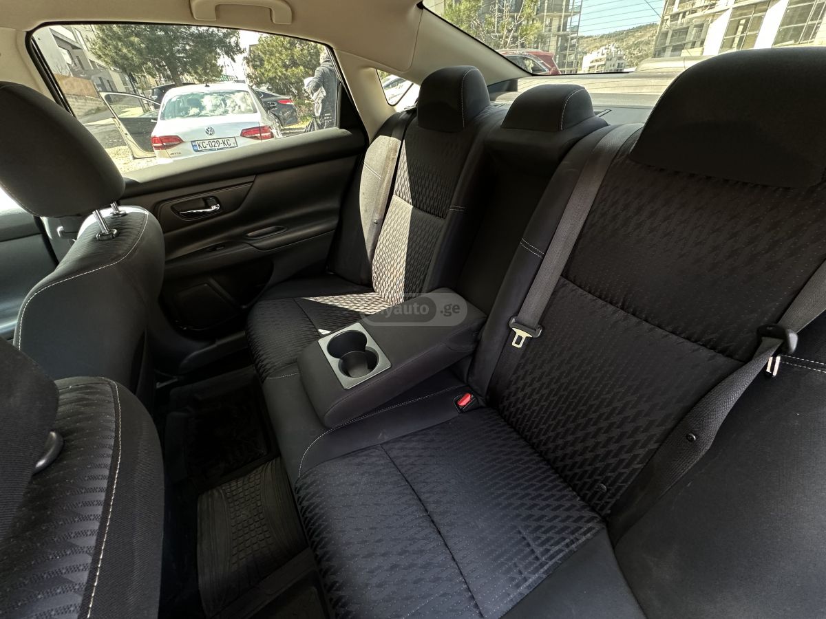 Nissan Altima - фото 12