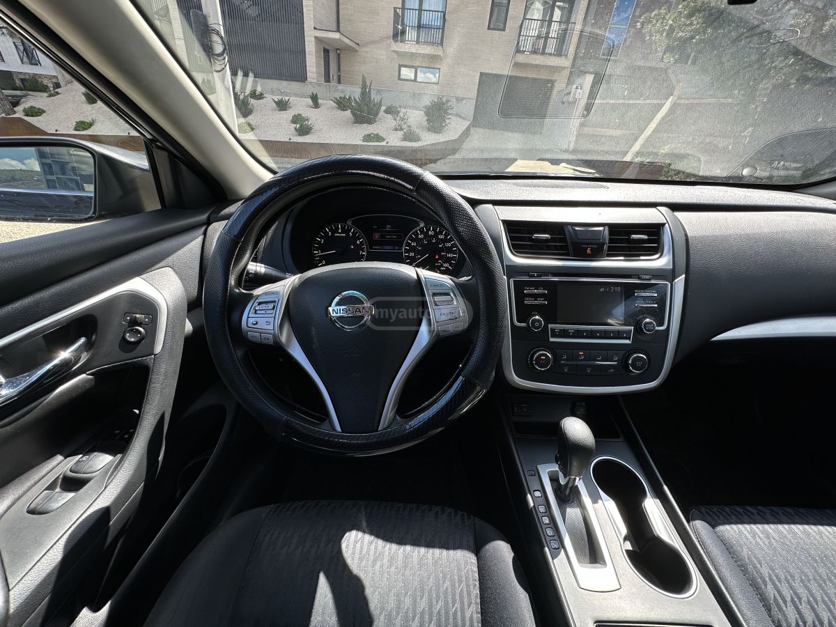 Nissan Altima - фото 7