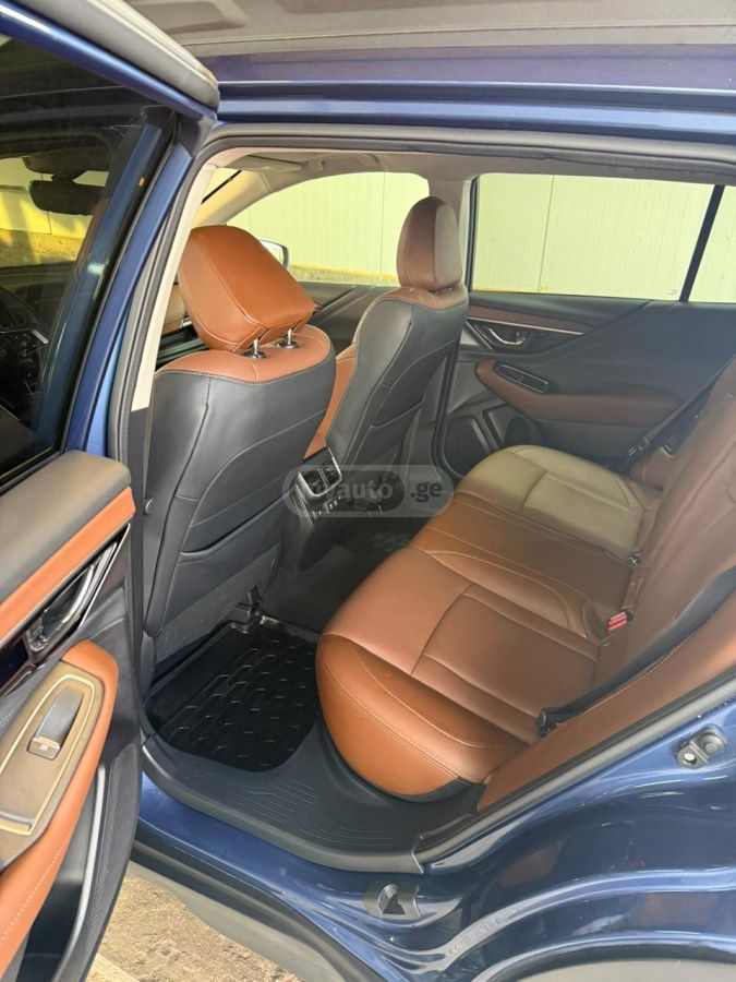 Subaru Touring 4dr All-Wheel Drive CV — миниатюра 2