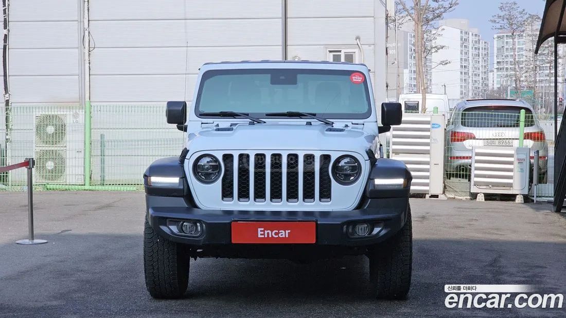 Jeep Gladiator - фото 3