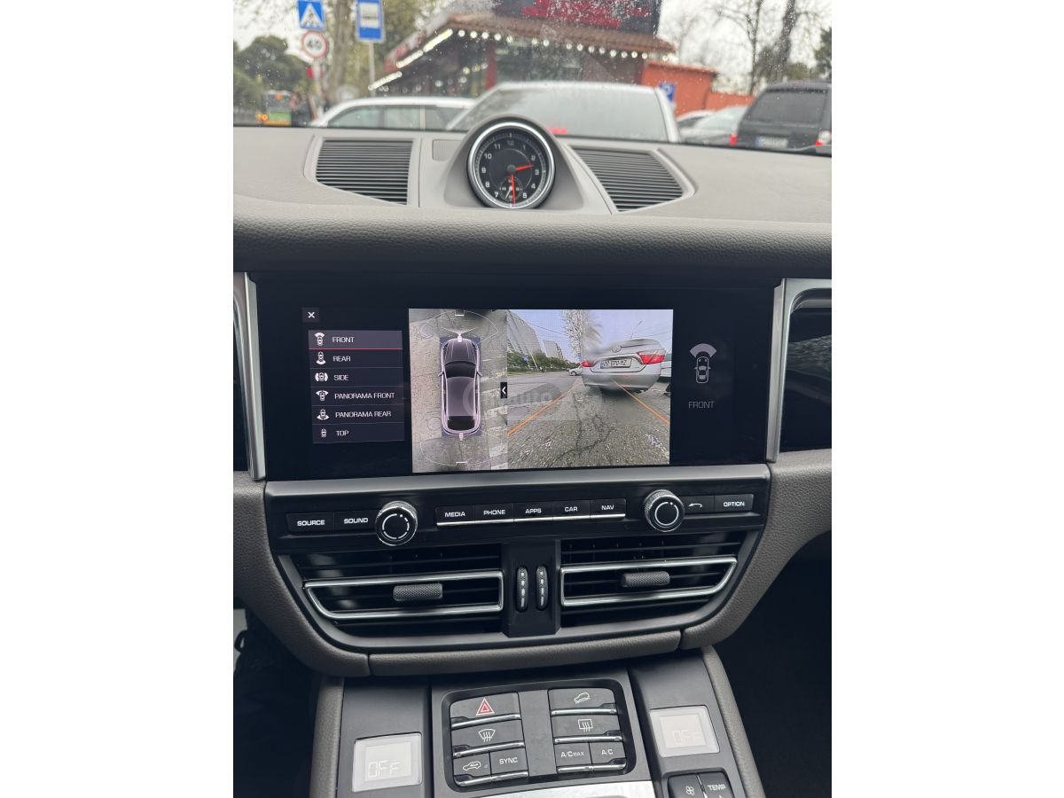 Porsche Macan - фото 15