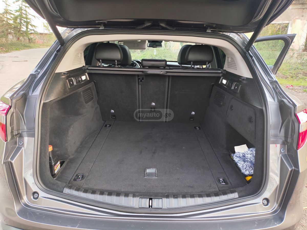 Alfa Romeo Stelvio - фото 12