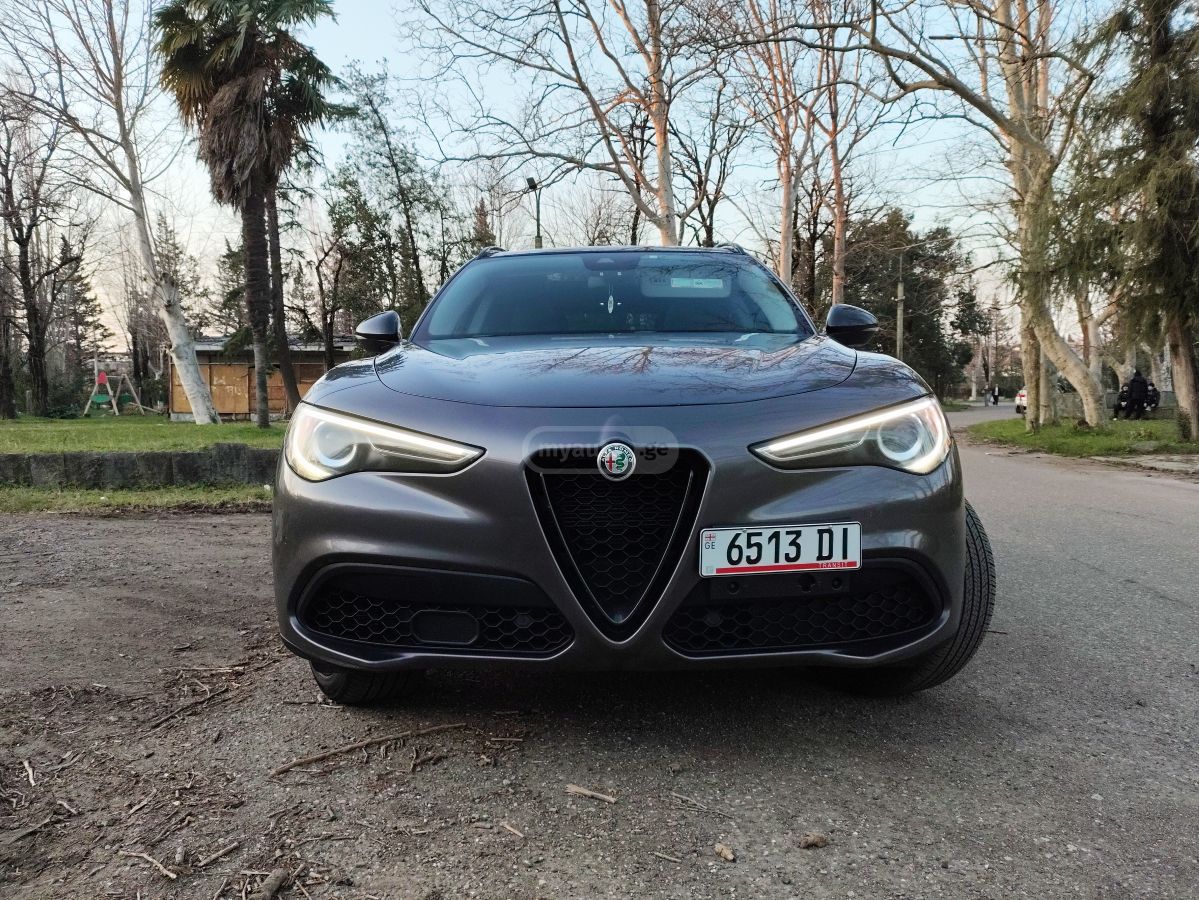 Alfa Romeo Stelvio - фото 2