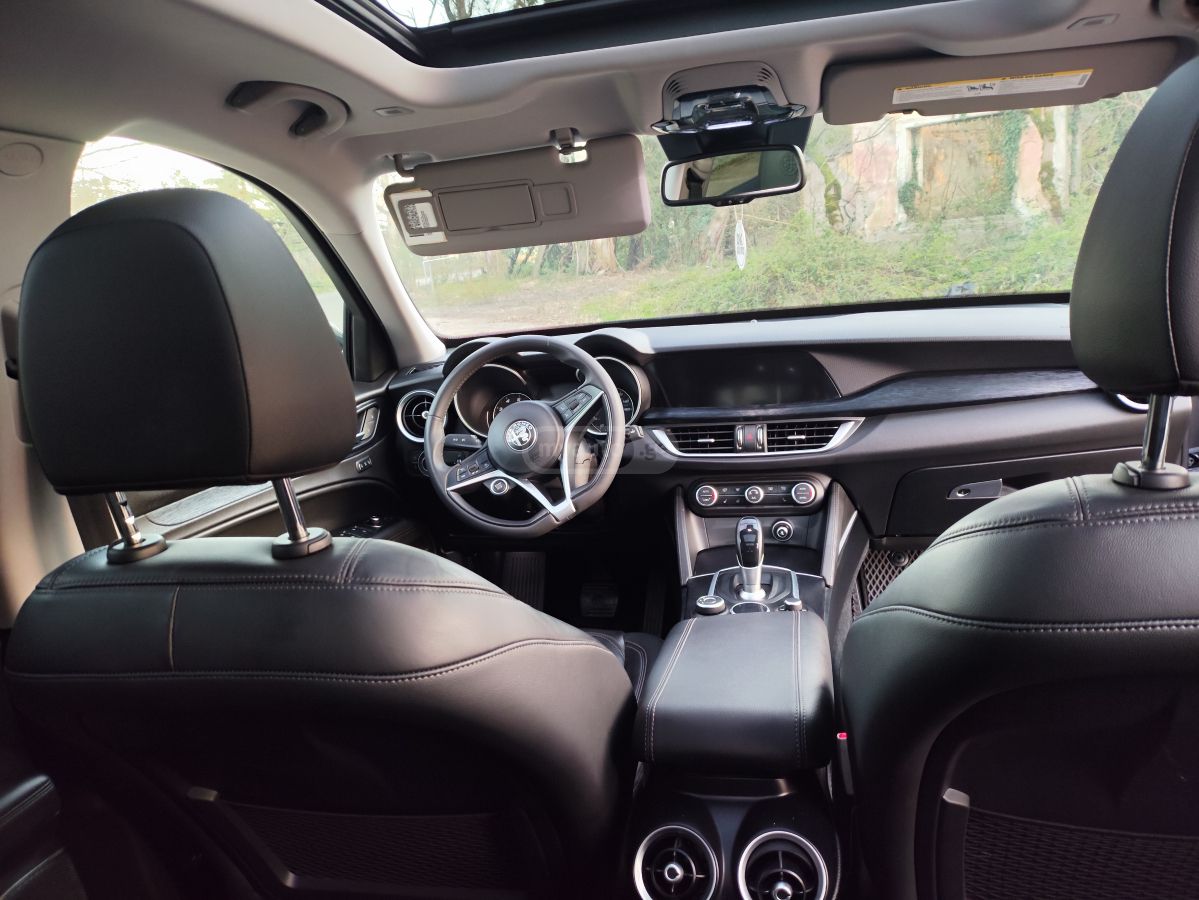 Alfa Romeo Stelvio - фото 7