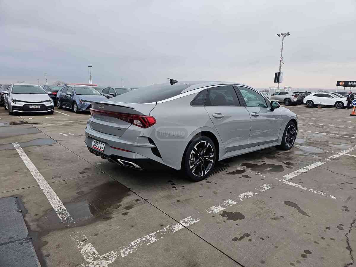 Kia K5 - фото 6