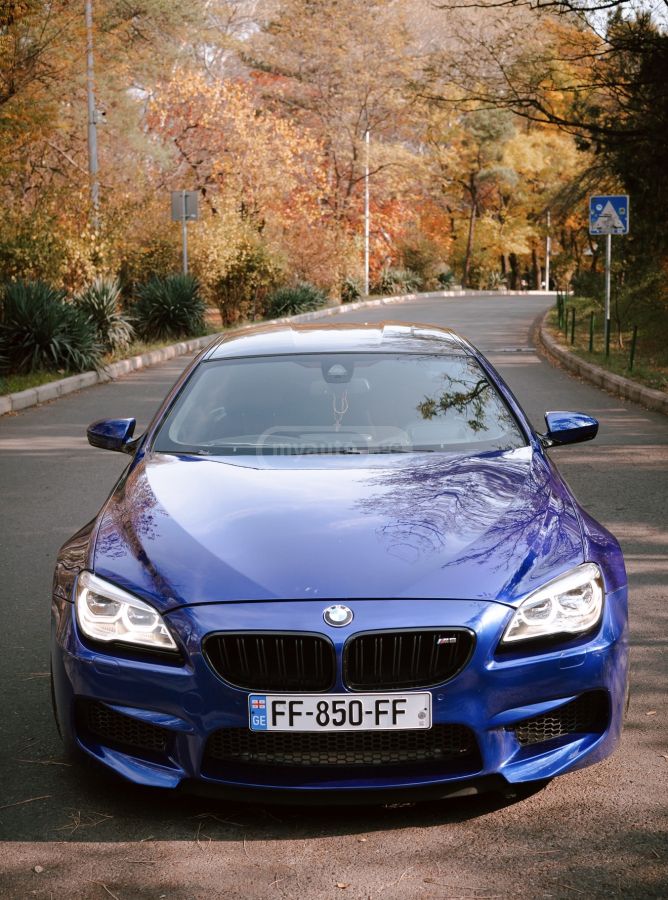 BMW M6 - фото 1