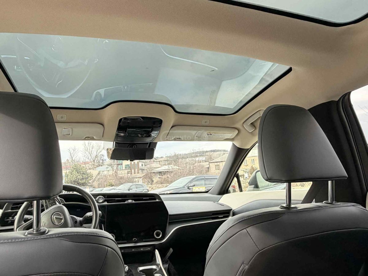 Lexus RZ 450e 2024 — миниатюра 11