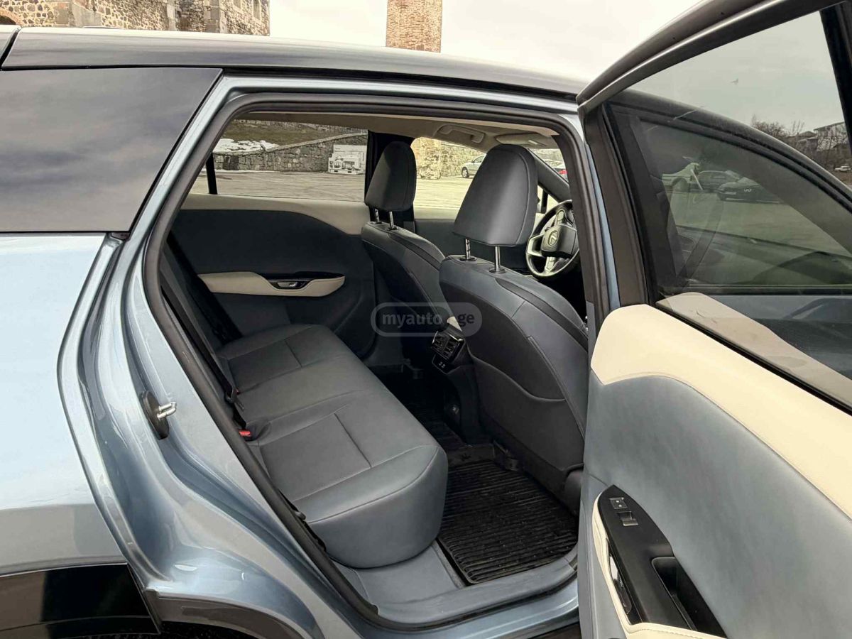 Lexus RZ 450e 2024 — миниатюра 4