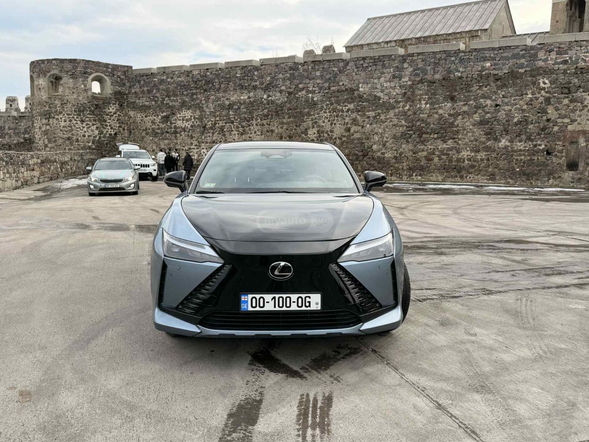 Lexus RZ 450e 2024 — миниатюра 9