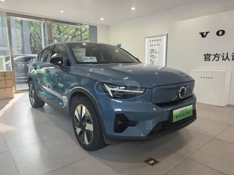 Volvo C40 2024 — миниатюра 3