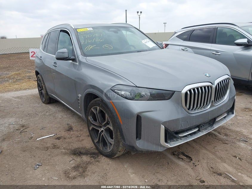 BMW X5 - фото 1