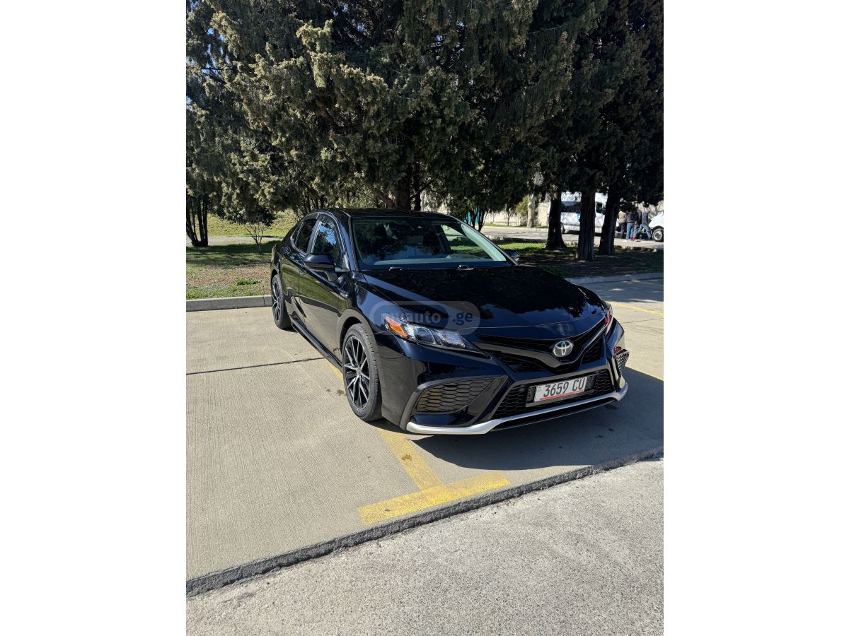 Toyota Camry - фото 12