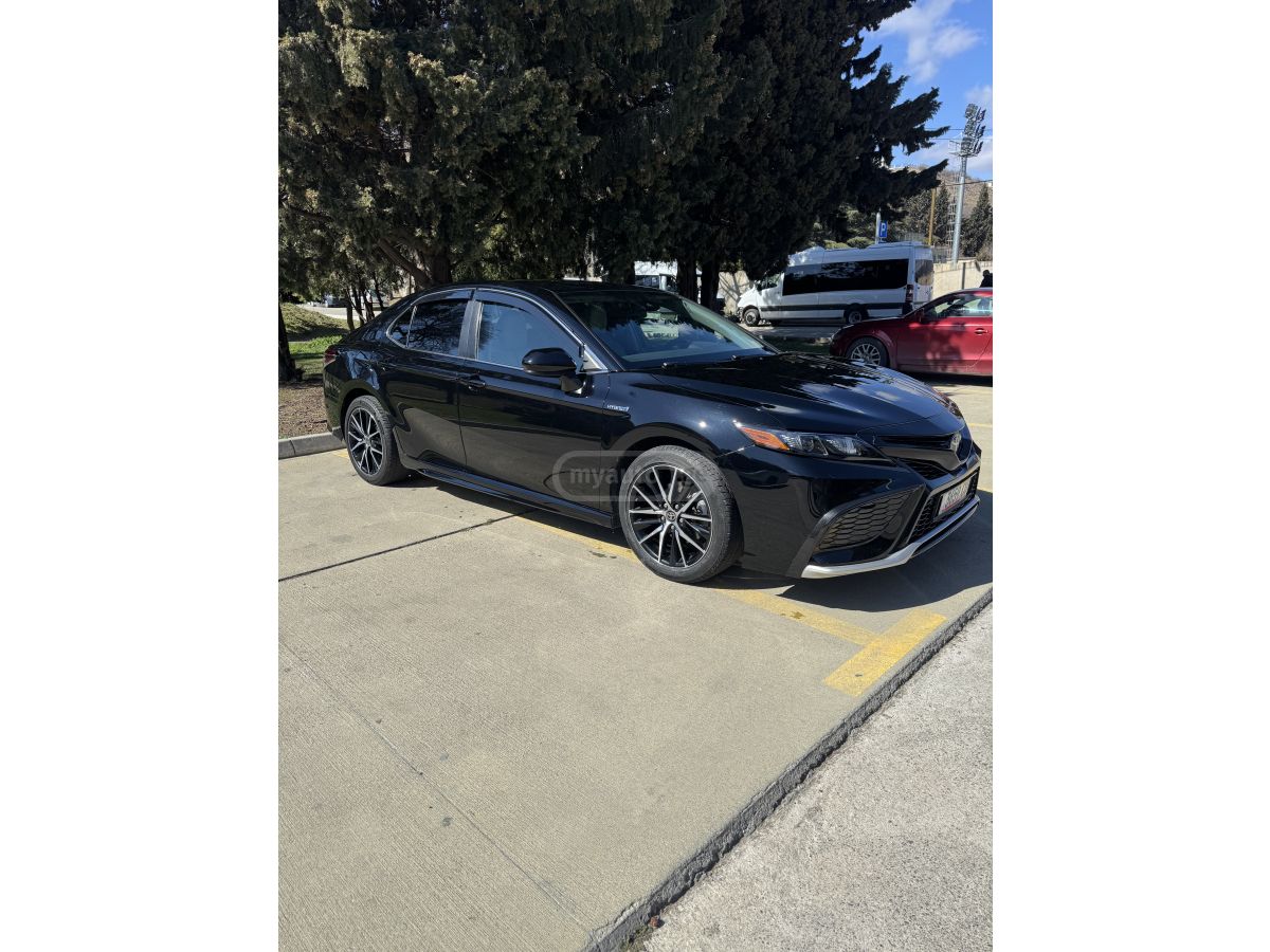 Toyota Camry - фото 6