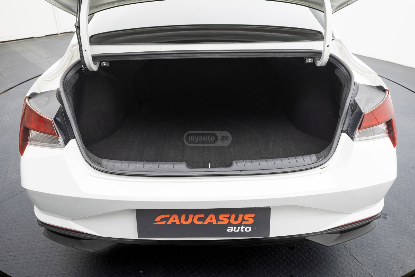 Hyundai Hyundai Elantra — миниатюра 8