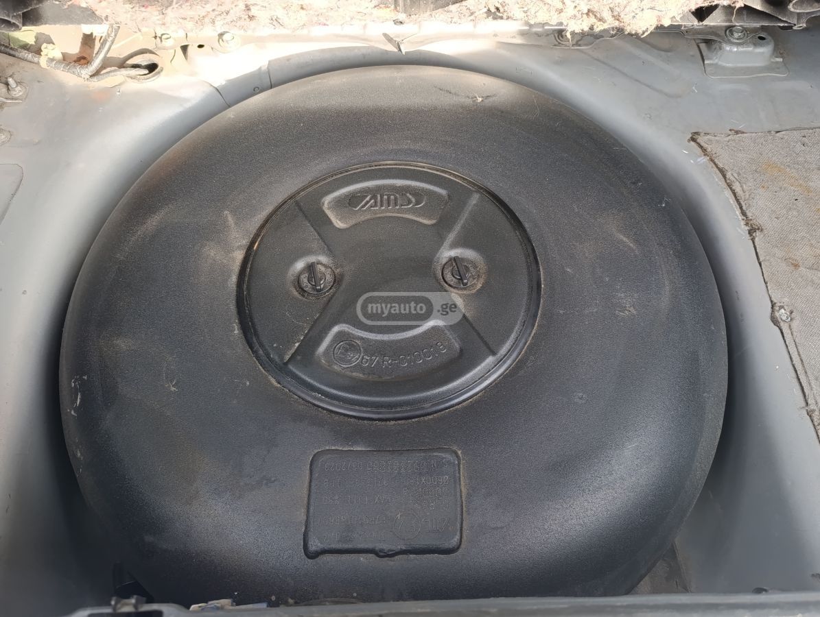 Jeep Cherokee - фото 1