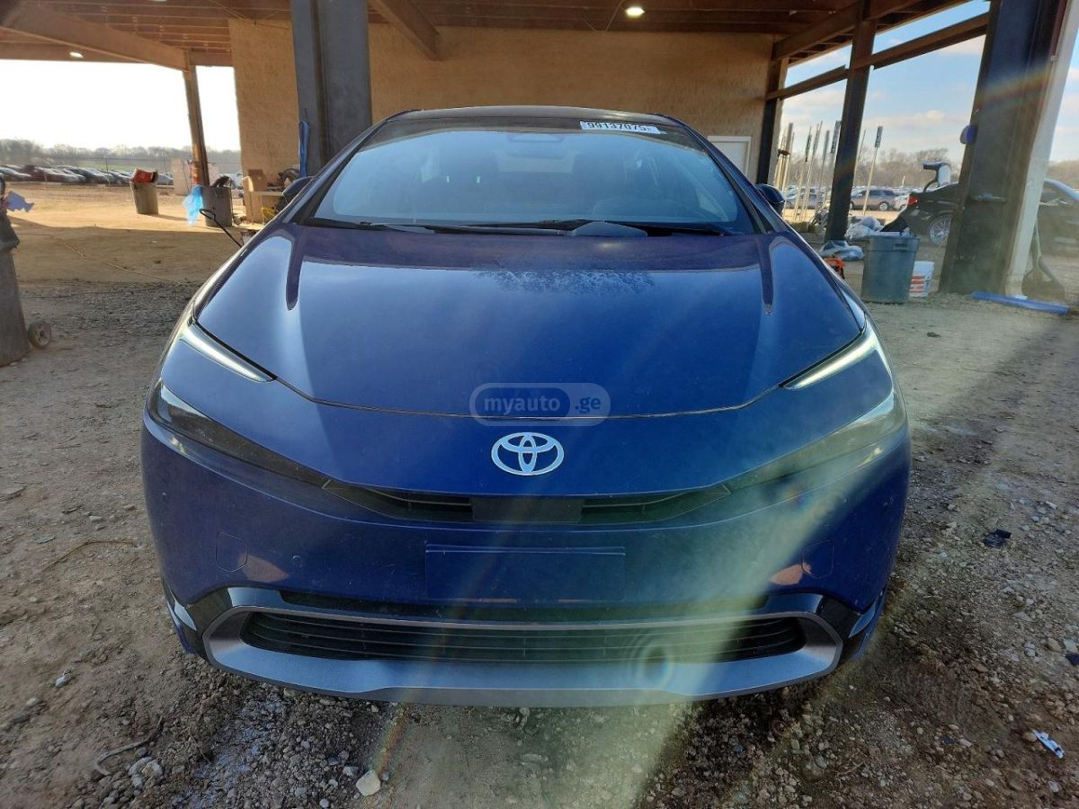 Toyota Prius - фото 5